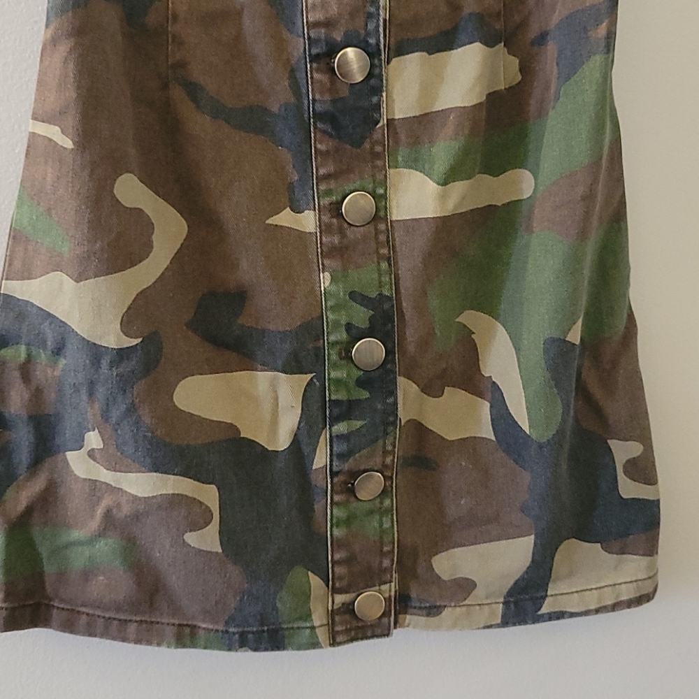 Forever 21- Kids Camo Button-Up Dress - Picture 2 of 5